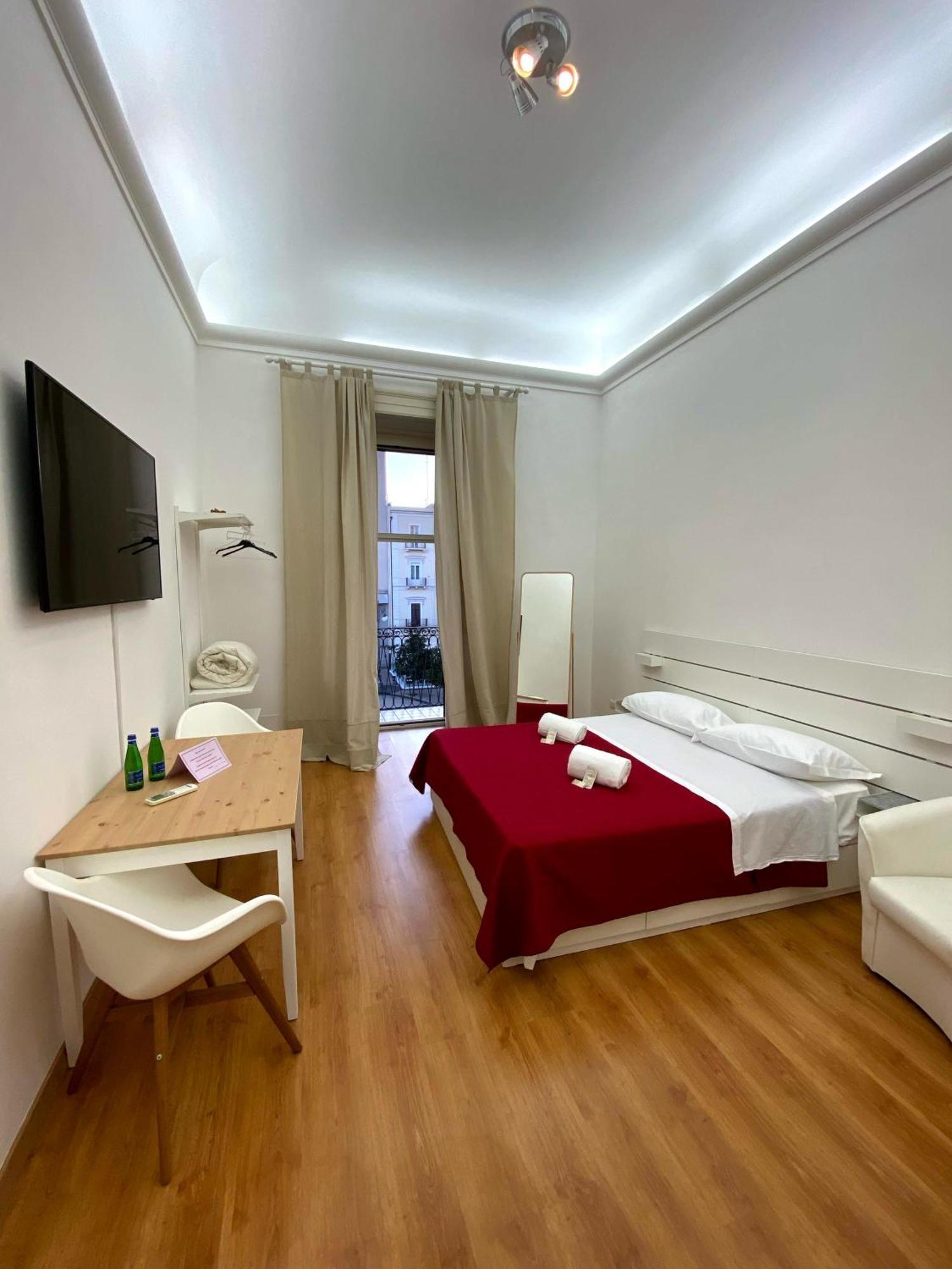 Appartement Amica Taranto In Piazza Extérieur photo